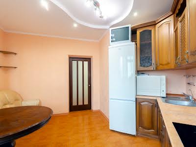 квартира по адресу Миколы Бажана просп., 12