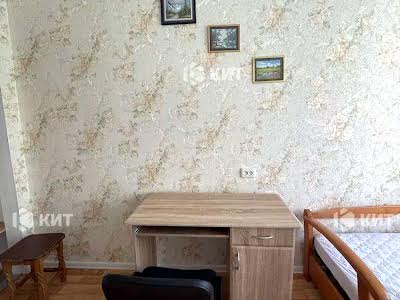 квартира по адресу Защитников Украины пл., 1