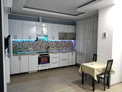 квартира за адресою Перлинна вул., 3
