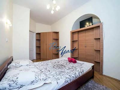 квартира за адресою Десятинна вул., 1/3