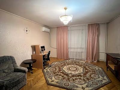 квартира по адресу Ивана Пулюя ул., 3