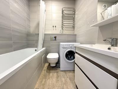 квартира за адресою Миру вул., 3