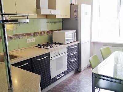 квартира за адресою Верховинна вул., 82
