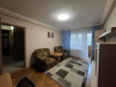 квартира по адресу Строителей ул., 4-А