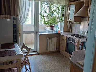 квартира по адресу Киев, Олега Мудрака ул. (Генерала Наумова), 33