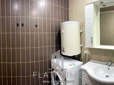 квартира за адресою Драгоманова вул., 12-А