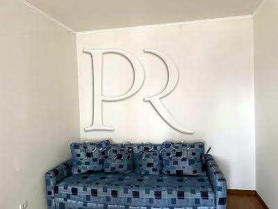 квартира за адресою Софії Русової вул., 7