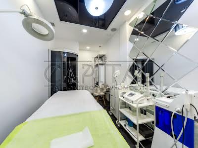 комерційна за адресою Богданівська вул., 7-А