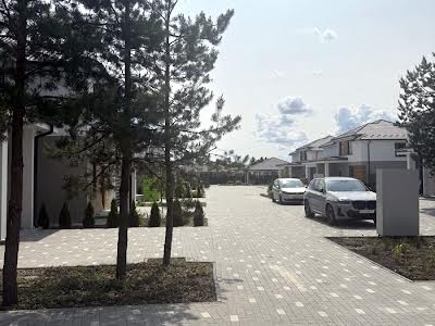 дом по адресу вулиця Свободи
