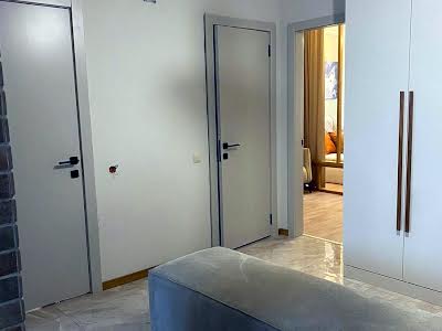 квартира за адресою Федора Ернста вул., 6