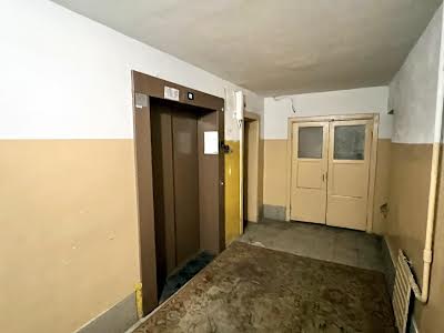 квартира за адресою Солом'янська вул., 41
