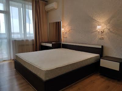 квартира по адресу Уинстона Черчилля ул. (Красноткацкая), 43