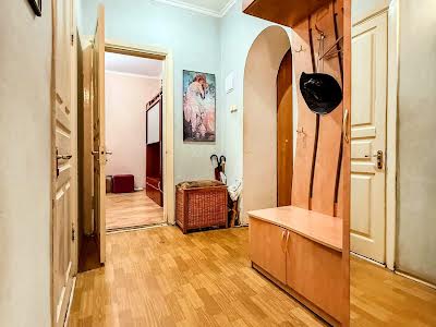 квартира по адресу Вячеслава Липинского ул. (Чапаева), 3