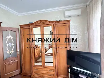 квартира за адресою Зарічна вул., 1-Б