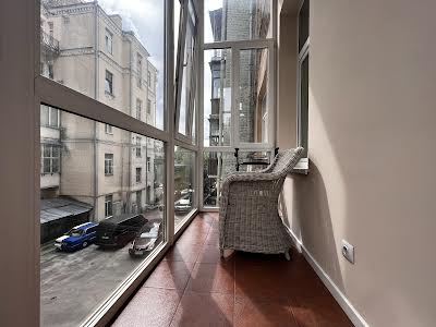 квартира по адресу Киев, Олеся Гончара ул., 30 Б