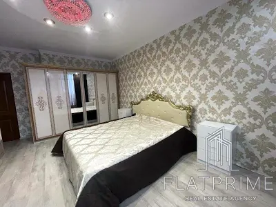 квартира за адресою Миколи Ушакова вул., 1-Б