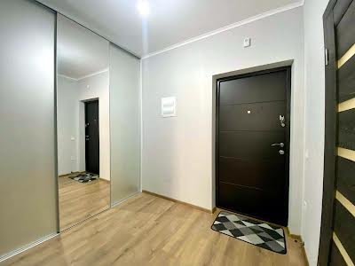 квартира за адресою Приозерний бульв., 5а