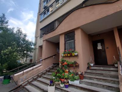 квартира по адресу Ларисы Руденко ул., 10-Г