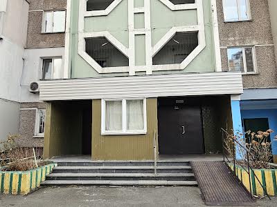 квартира за адресою Бориса Гмирі вул., 9-В
