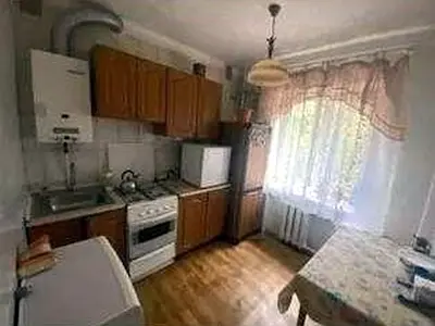квартира за адресою Введенська вул., 32