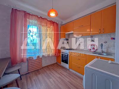 квартира за адресою Героїв 93-ї Бригади вул. (Гудименка), 42