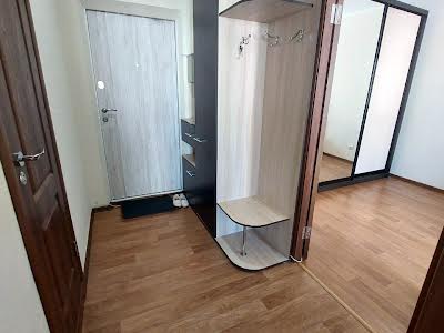 квартира за адресою Бориса Гмирі вул., 12-Б