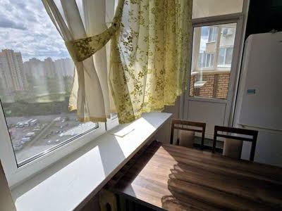 квартира по адресу Олены Пчилки ул., 2