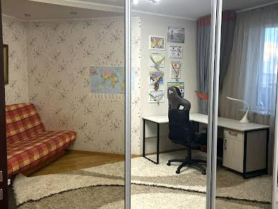 квартира за адресою Срібнокільська вул., 1