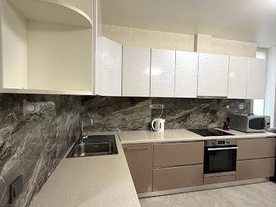 квартира за адресою Регенераторна вул., 4
