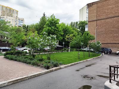 квартира по адресу Забилы Виктора ул., 5
