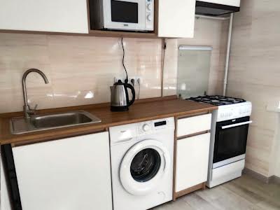 квартира по адресу Елены Телиги ул., 15