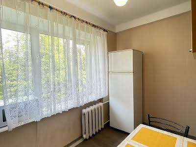 квартира за адресою Миколи Міхновського бульв. (Дружби Народів), 28а
