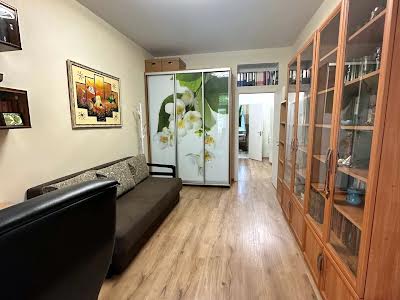 квартира по адресу Івана Світличного ул. (Петровського), 6