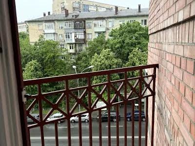 комерційна за адресою Кловський узвіз, 5