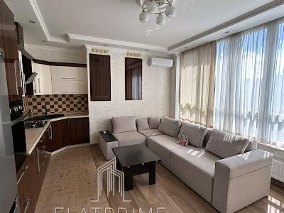 квартира за адресою Практична вул., 2