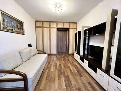 квартира за адресою Берестейський просп. (Перемоги), 121Б