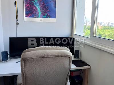 квартира за адресою Науки просп., 60-А