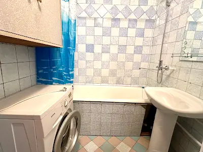 квартира по адресу Академика Глушкова просп., 49