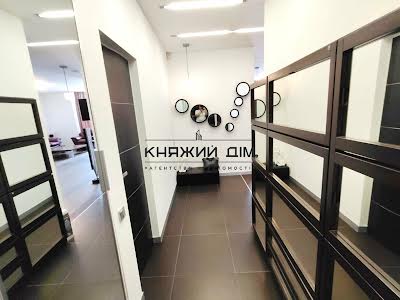 квартира за адресою Євгена Коновальця вул. (Щорса), 32-Г