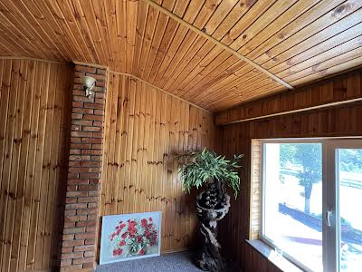 комерційна за адресою Житомирська, 100