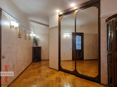 квартира по адресу Лескова ул., 1А