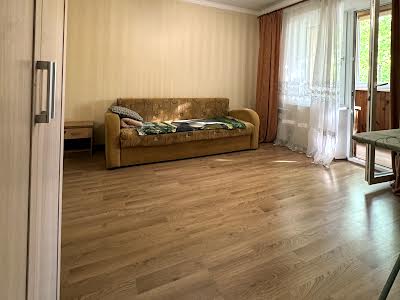 квартира за адресою Оноре де Бальзака вул., 18