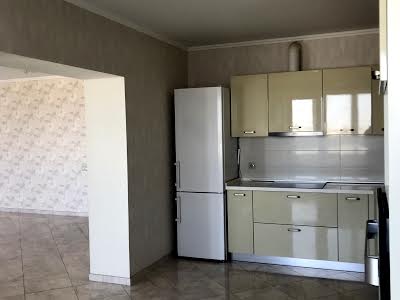 квартира за адресою Панаса Мирного вул., 28-А
