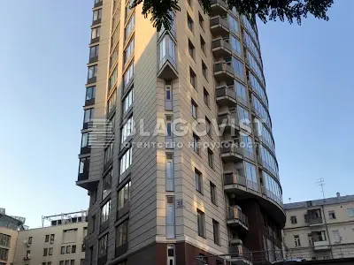 квартира за адресою Київ, Тараса Шевченка бульв., 33-Б