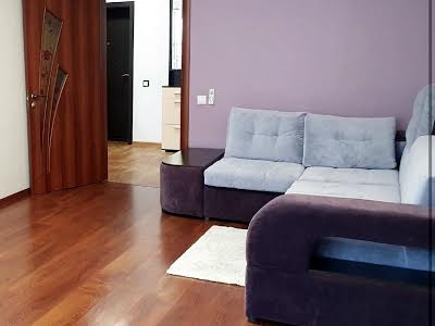квартира за адресою Урлівська вул., 40