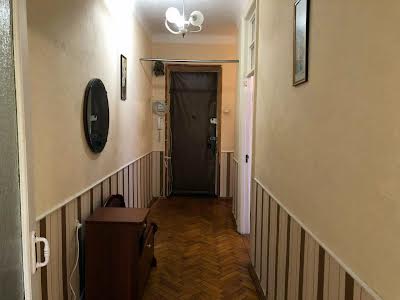 квартира за адресою Почайнинська вул., 45/48