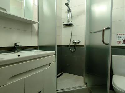 квартира за адресою Зодчих вул., 30