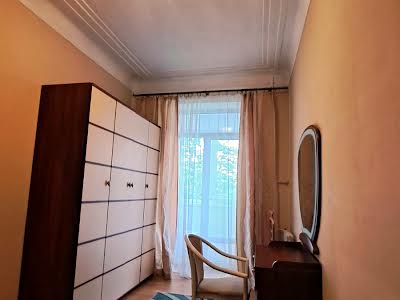 квартира по адресу Киев, Пирогова ул., 2