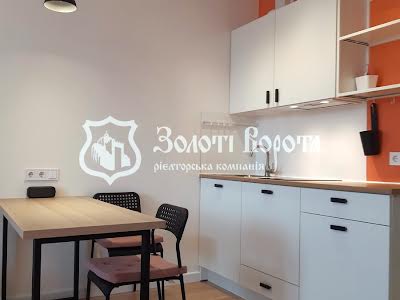 квартира за адресою Польова вул., 73
