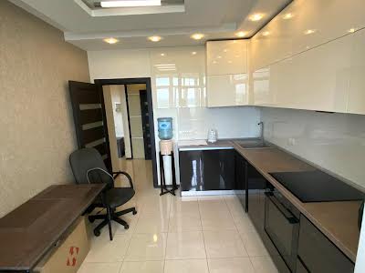 квартира за адресою Миколи Бажана просп., 8-Б